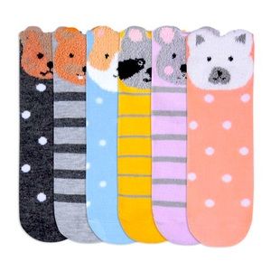 Woman’s animal ankle socks